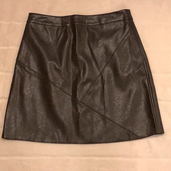 ANTHROPOLOGIE Hallie Faux Leather Mini Skirt - Picture 6 of 9